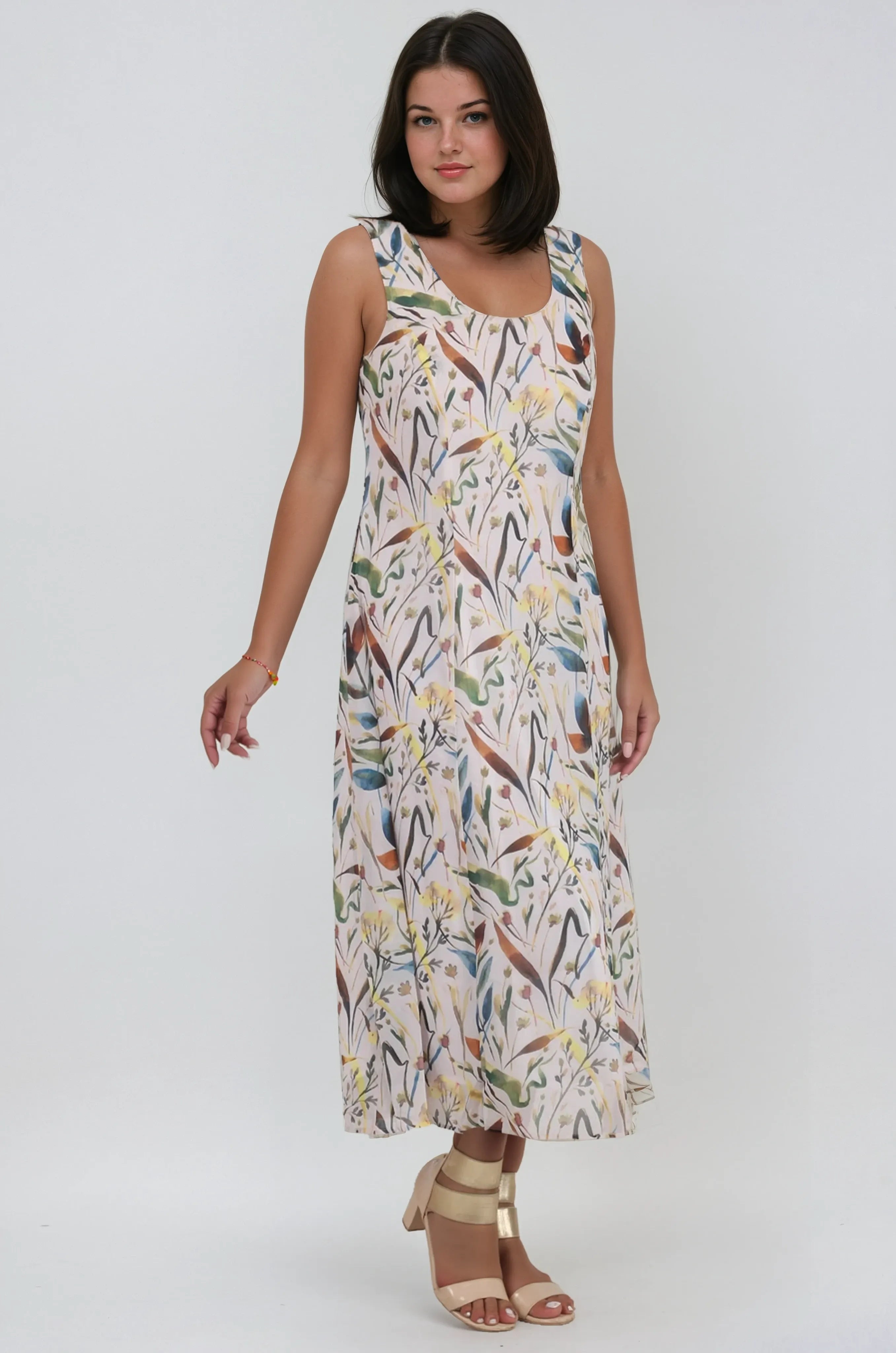 Langes Kleid von Jaden mit gerafftem Rücken